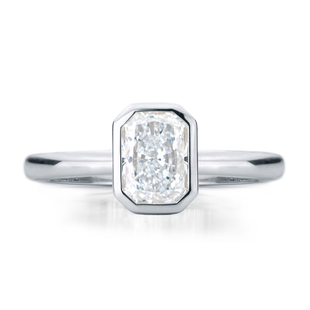 Bague de fiançailles Elise diamant de laboratoire de taille radiant serti clos or blanc SR-2578