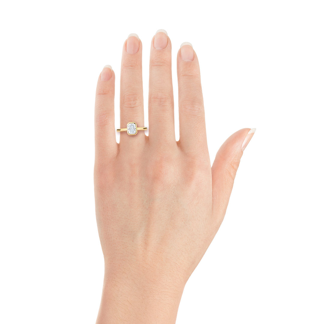 Bague de fiançailles Elise diamant de laboratoire de taille radiant serti clos or jaune SR-2578