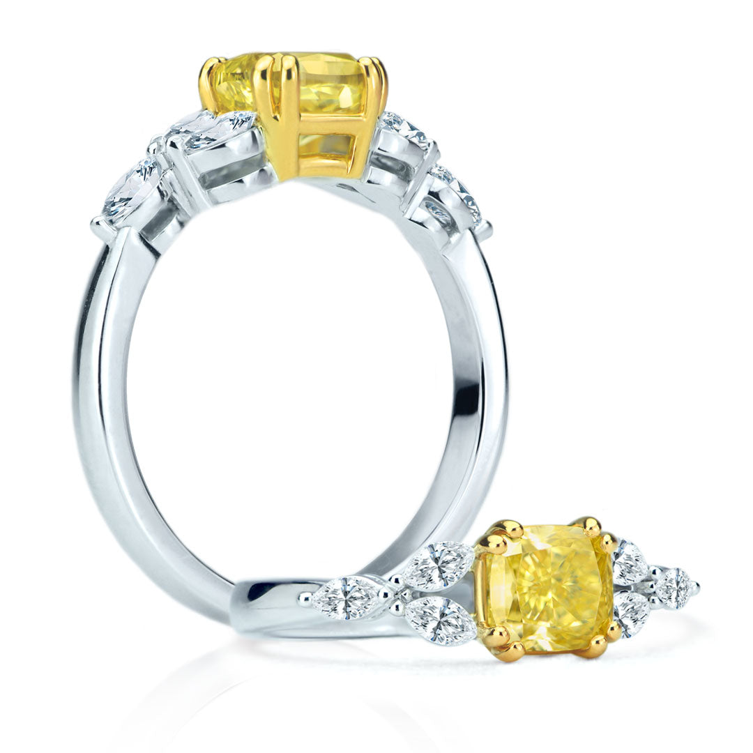 Bague de fiancailles Esméralda diamant coussin jaune diamants marquise SC-2037
